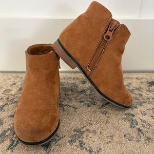 Toddler Girls’ Cat & Jack Tan Suede Ankle Boots - Size 9